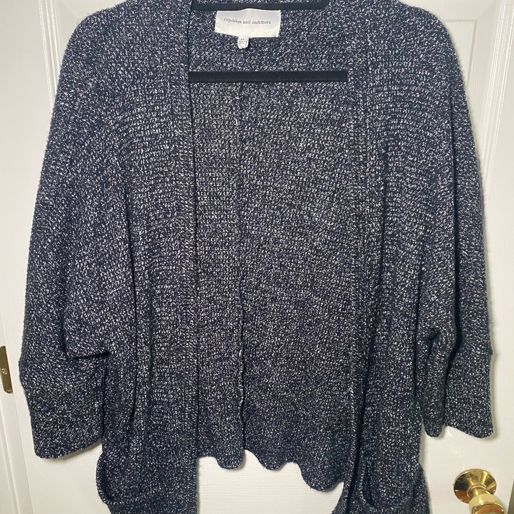 Cupcakes and Cashmere Cardigan w/ pockets